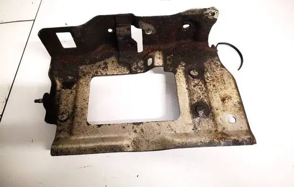 Nissan Juke I F15 Battery bracket 