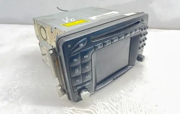 Mercedes-Benz CLK A209 C209 Radio/CD/DVD/GPS head unit A2038275242