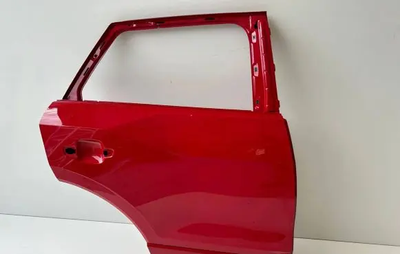 Audi Q2 - Rear door