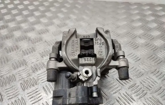 Volkswagen T-Roc Rear brake caliper 5Q0615405