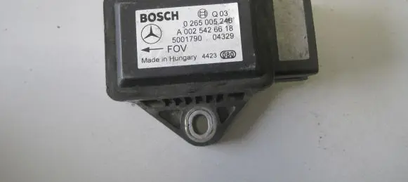 Mercedes-Benz E W211 ESP acceleration yaw rate sensor 0265005246