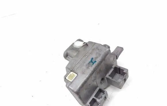 Mitsubishi Outlander Steering wheel lock 