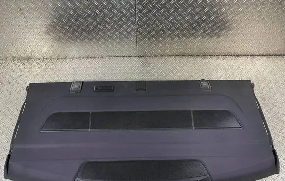 Parcel shelf