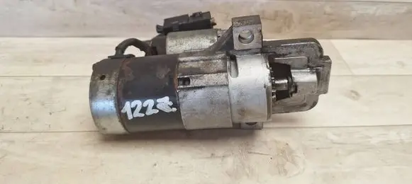 Mazda CX-7 Starter motor M000T87681