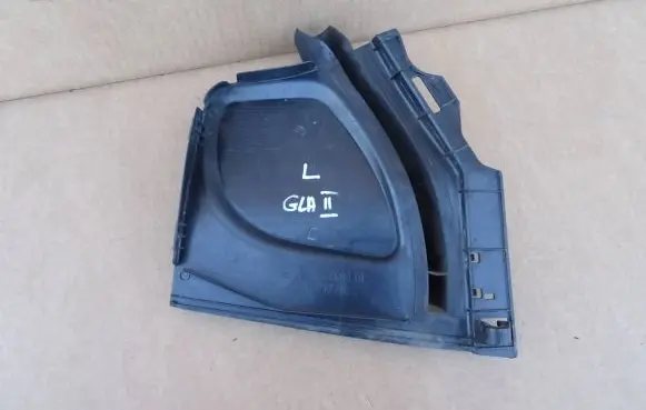 Mercedes-Benz B W247 Wiper trim A2478309801 18321224C