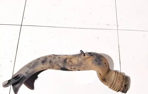 Alfa Romeo 159 Air intake hose/pipe 51782843