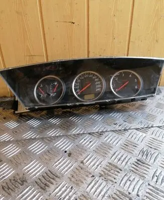 Nissan Primera Speedometer (instrument cluster) AU819 2X56600