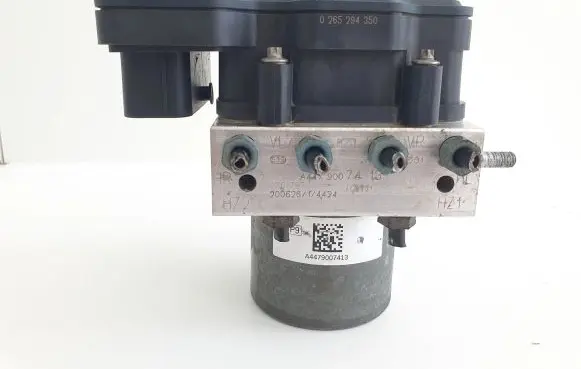 Mercedes-Benz Vito Viano W447 ABS Pump A4479007413 0265294350