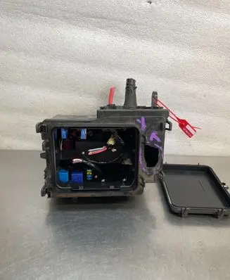 Renault Trafic III (X82) Fuse box set