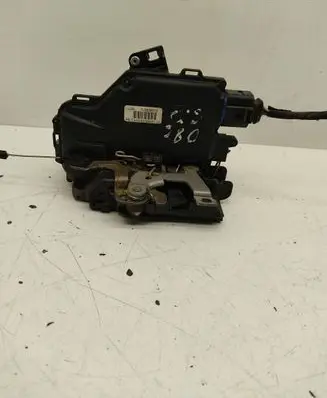 Seat Altea Front door lock 7L0839016