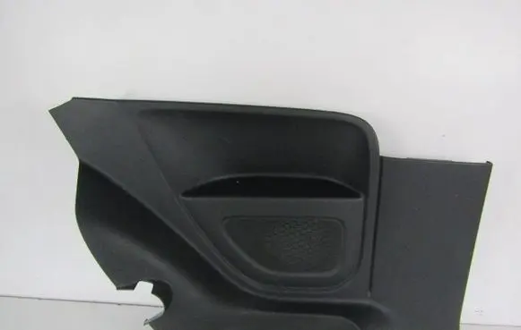 Skoda Citigo Tailgate trim 1S3867043M