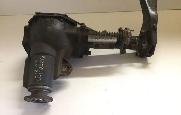 Mitsubishi Pajero Front differential 