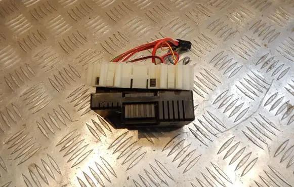 Volvo S80 Fuse module 6G9T14K131AB 32122