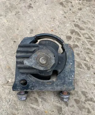 Toyota RAV 4 (XA30) Gearbox mount