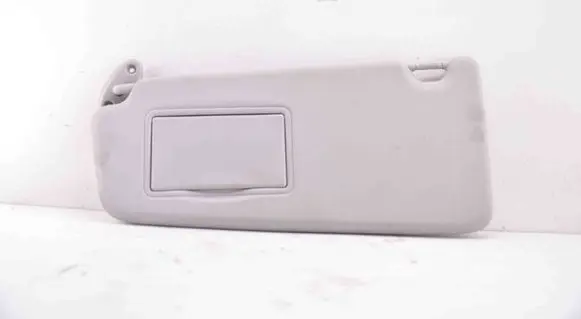 Sun visor