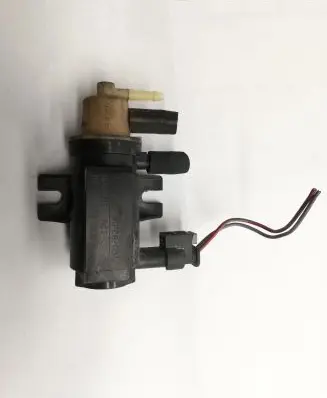 Mercedes-Benz E C207 W207 Turbo solenoid valve A0091533128