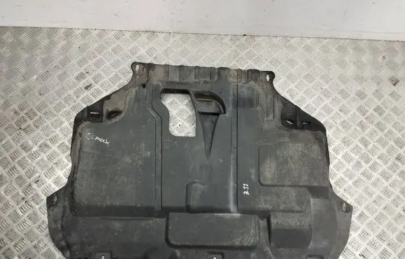 Ford Focus C-MAX Engine splash shield/under tray