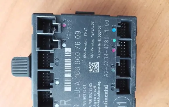 Mercedes-Benz ML W166 Door control unit/module A1669007609 A1669014004