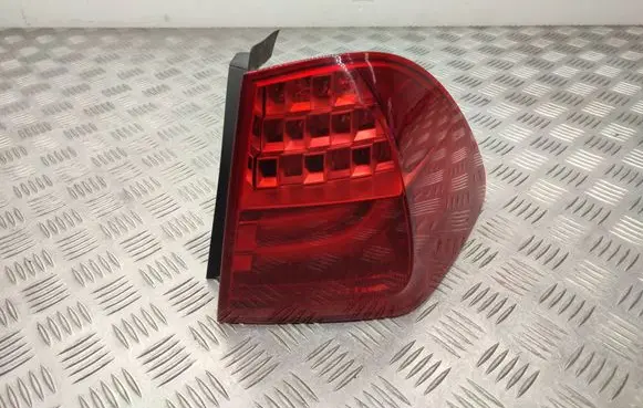 BMW 3 E90 E91 Rear/tail lights 7289432