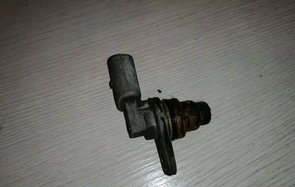 Camshaft position sensor