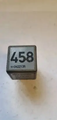 Volkswagen Touran I Other relay 1K0906381 PA66GF25 V23134B52X426