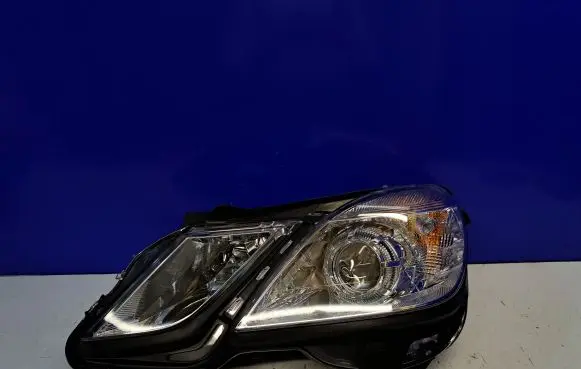 Mercedes-Benz E W212 Headlight/headlamp A2128205539