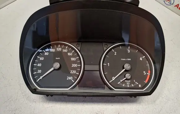BMW 1 E81 E87 Speedometer (instrument cluster) 9110195 62109110195 62109283801