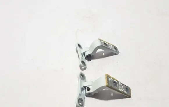 Volvo XC60 Front door upper hinge 31442031