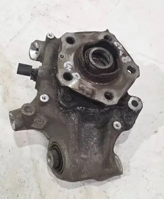 Audi Q8 Rear wheel hub spindle/knuckle 4M0505460