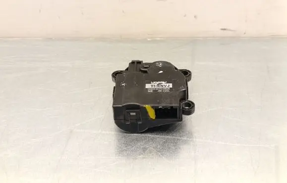 Hyundai Kona II Air flap motor/actuator EA1F0HNEDB