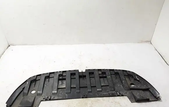 Renault Trafic III (X82) Engine splash shield/under tray 214755869R