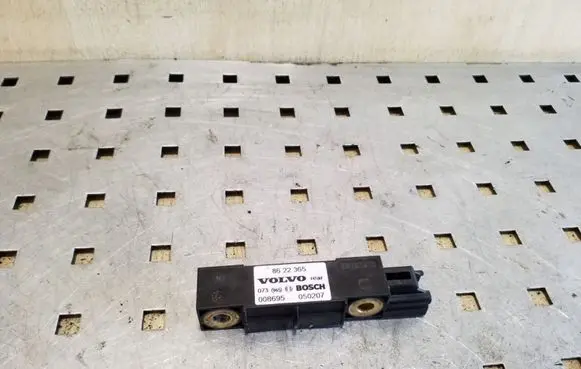 Volvo XC70 Airbag deployment crash/impact sensor 8622365