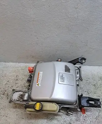 Toyota Prius (XW20) Voltage converter inverter G920047120 PC15YB140