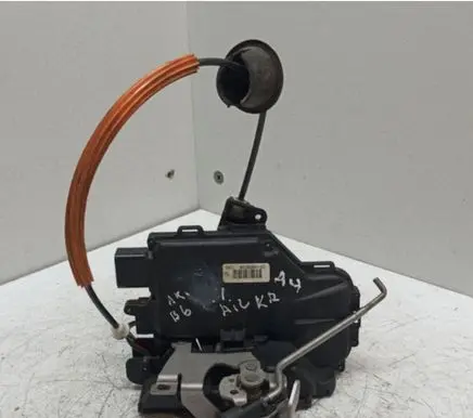 Audi A4 S4 B6 8E 8H Rear door lock 8E0839015C 24093N
