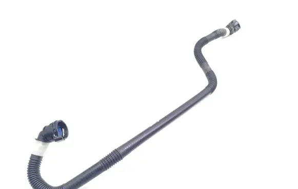 Tesla Model 3 Engine coolant pipe/hose 1629591-00-B