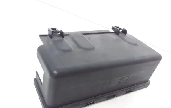 Volvo V40 Cross country Fuse box cover E00021587 C9Y1C