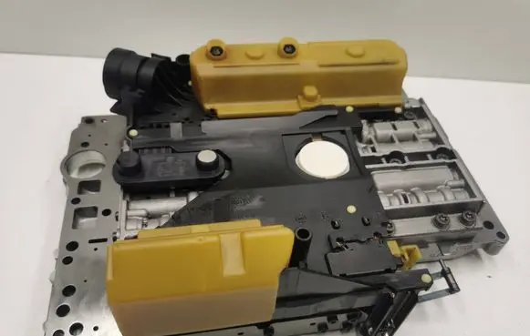 Mercedes-Benz Vito Viano W639 Transmission gearbox valve body A2112700006 2112700006