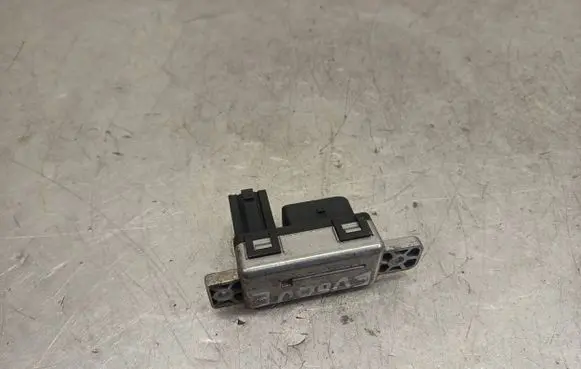 Jaguar XF X260 Glow plug pre-heat relay 0281003129 GX7312B533AD