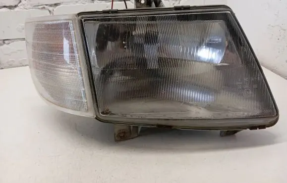 Mercedes-Benz Vito Viano W638 Headlight/headlamp 205509B
