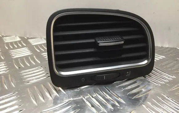 Volkswagen Golf VI Dashboard side air vent grill/cover trim 5K0819710C 5K0819704G