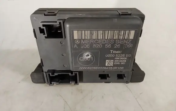 Mercedes-Benz Sprinter W906 Door control unit/module A9068205626