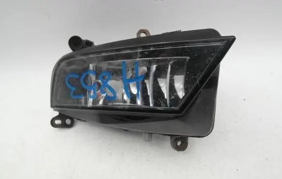 Audi A4 S4 B8 8K Front fog light 1NE01083206 8K0941700B 0108320600904100