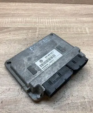 Volkswagen Polo Engine control unit/module ECU 03D906032C 5WP4012403