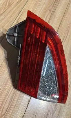 Ford Mondeo MK IV Tailgate rear/tail lights 7s7113a602