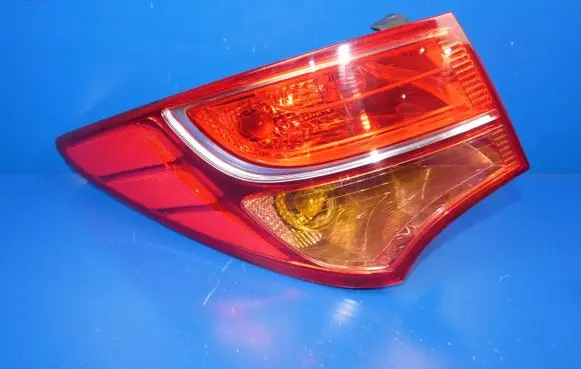 Hyundai Grand Santa Fe NC Rear/tail lights 924012W030
