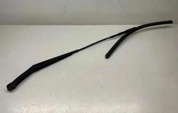 Audi Q7 4M Front wiper blade arm 4M1955408