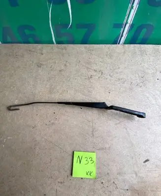 Volkswagen Polo III 6N 6N2 6NF Front wiper blade arm 6N1955409