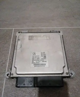Mercedes-Benz E W212 Engine control unit/module A6519003701 A6519012101