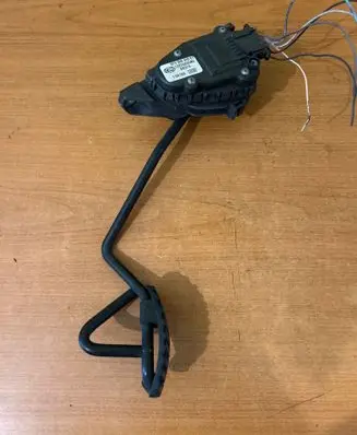 Peugeot Boxer Accelerator throttle pedal 1337493080 6PV00824501