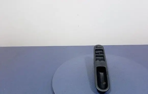 Electric window control switch